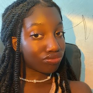 Meet your Posher, Uyai